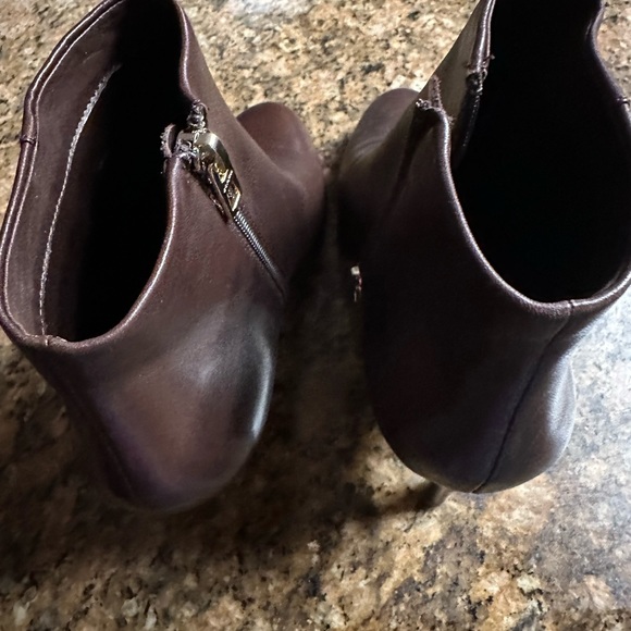 Coach Hickory Booties 7.5W - Picture 3 of 4